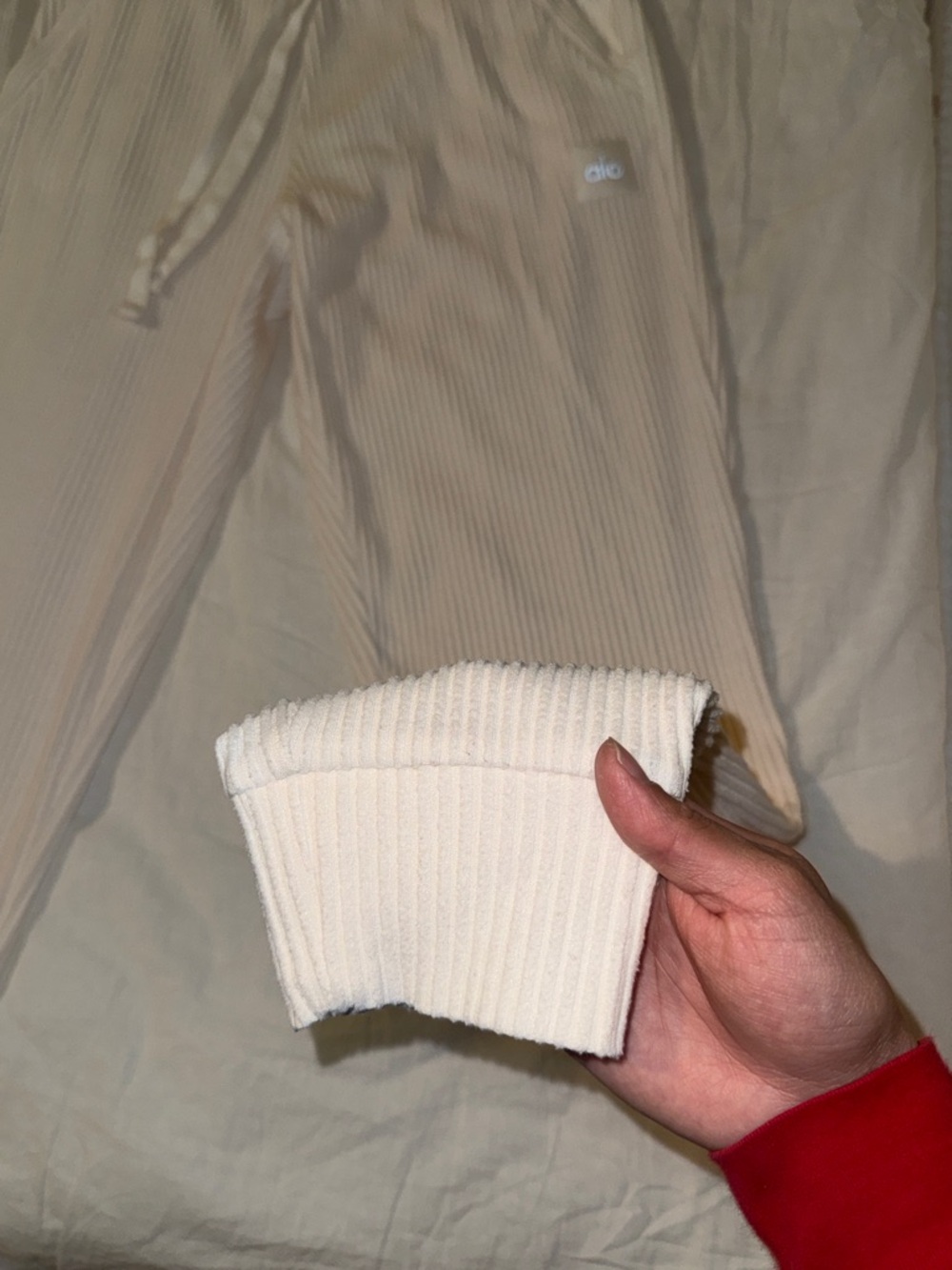 ALO Ribbed Drawstring Sweatpants - Light Beige - Picture 6 of 8